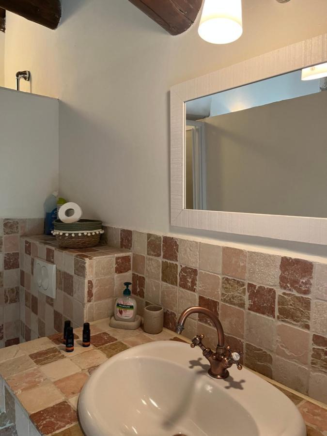 Mas Lou Parpaioun Bed & Breakfast Crestet ภายนอก รูปภาพ
