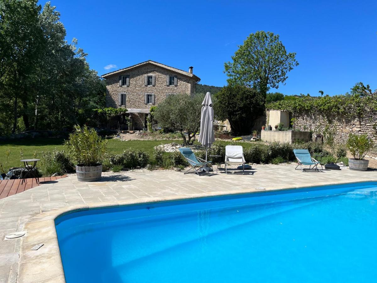 Mas Lou Parpaioun Bed & Breakfast Crestet ภายนอก รูปภาพ